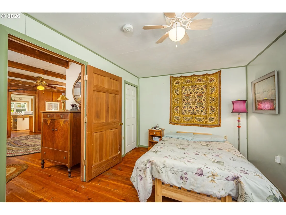 Photo of 40168 BOOTH KELLY RD