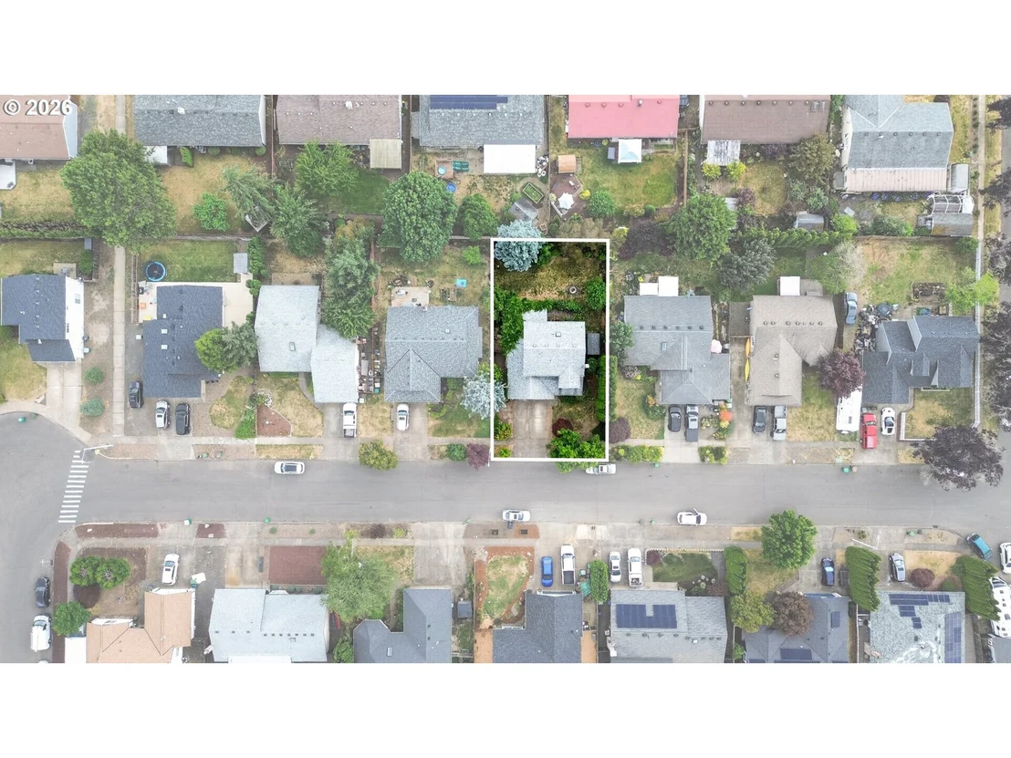 Photo of 212 SUNSET DR