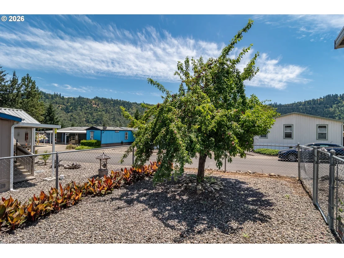Photo of 190 TWIN OAKS LOOP