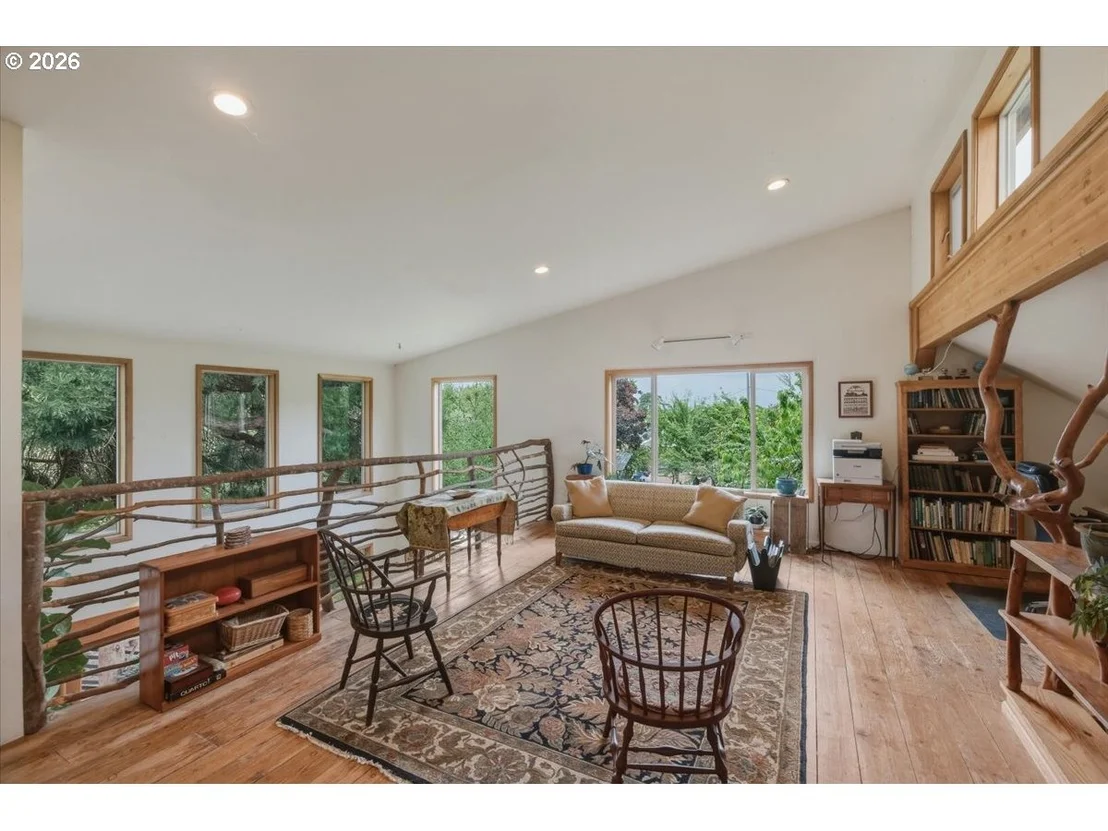 Photo of 25159 GRANGE HALL RD