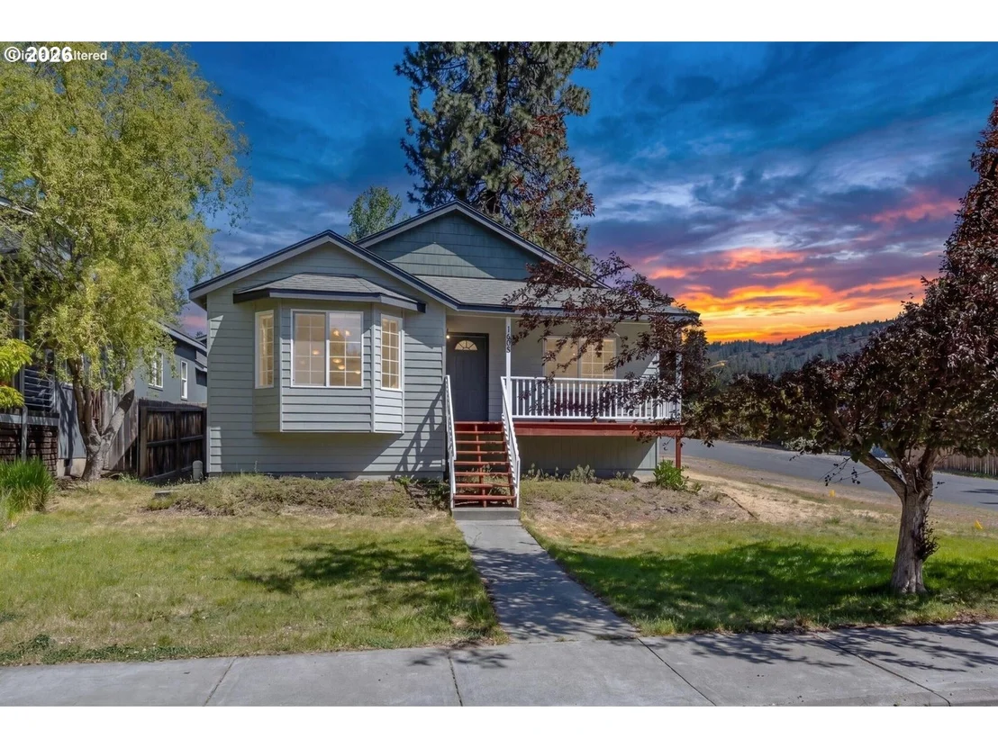 Photo of 1608 NW ELGIN AVE