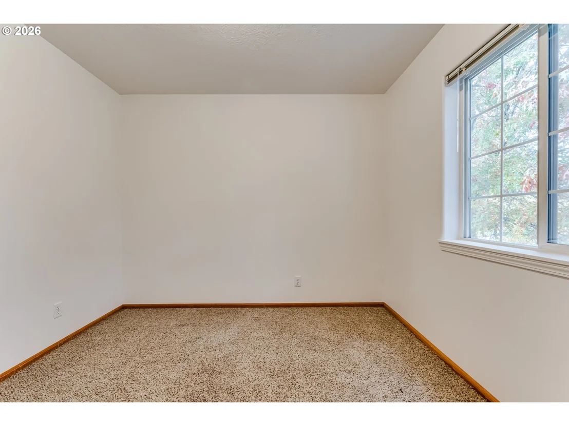 Photo of 555 HOLLYHOCK LN