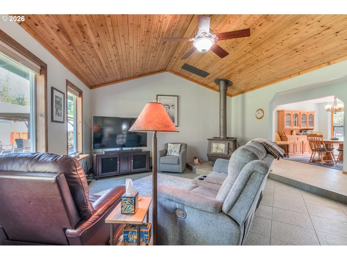 Photo of 55471 RICHARD WAY