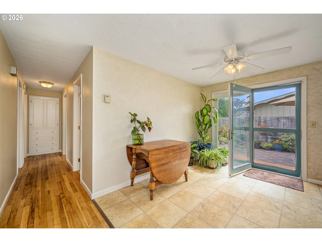 Photo of 6111 THURSTON RD