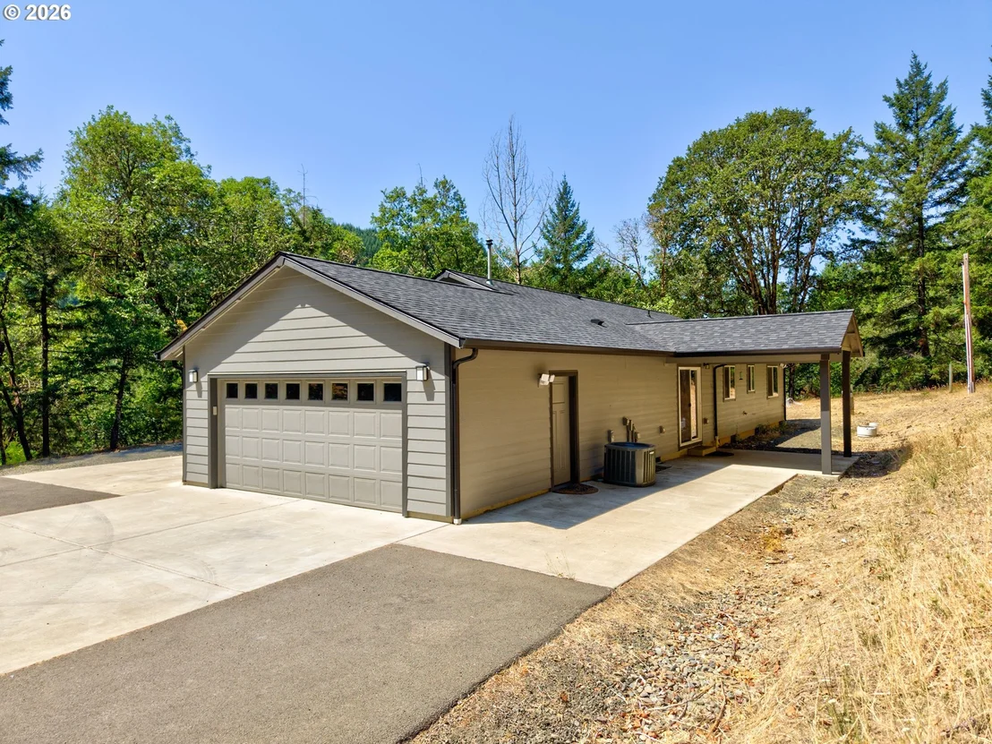 Photo of 5655 HIGHWAY 138