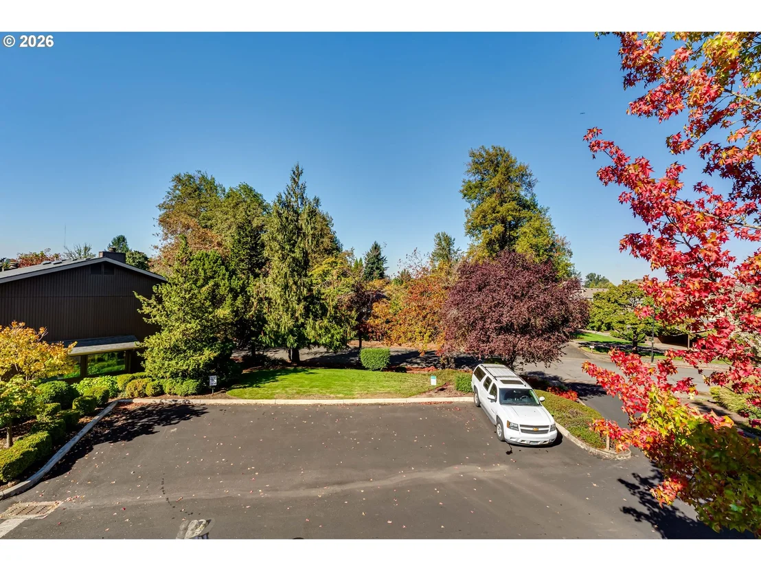Photo of 2221 RIDGEWAY DR