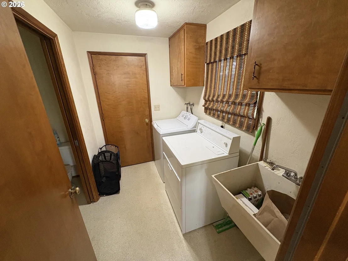 Photo of 392 S 37TH ST