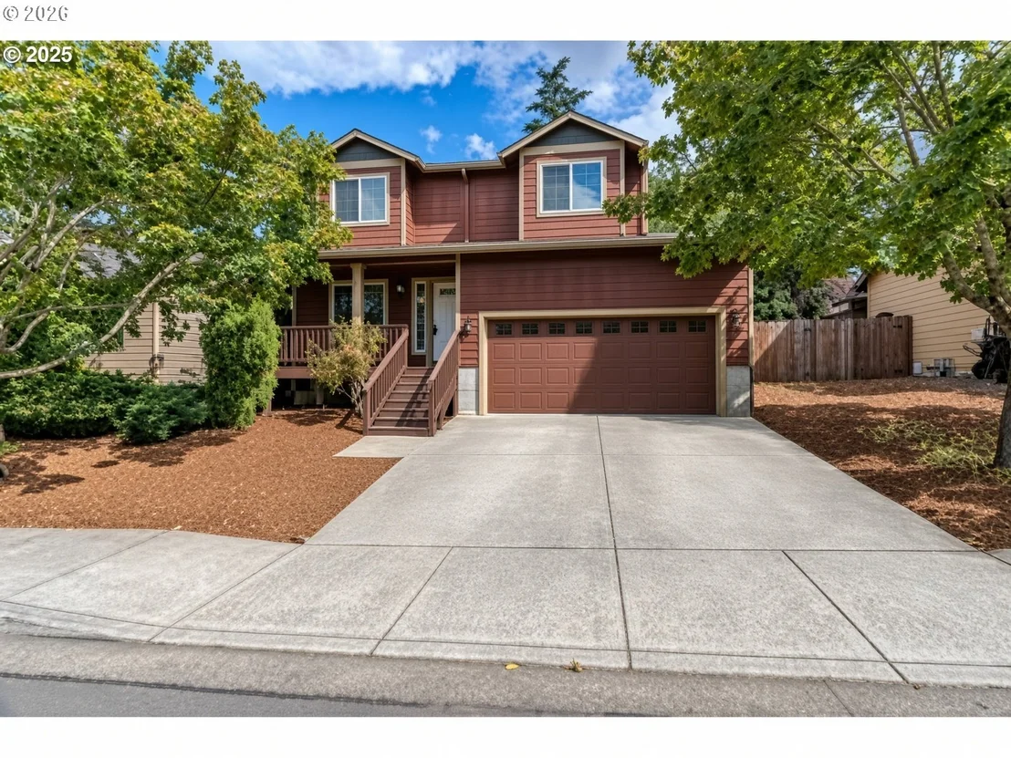 Photo of 2013 NW BELLA VISTA DR
