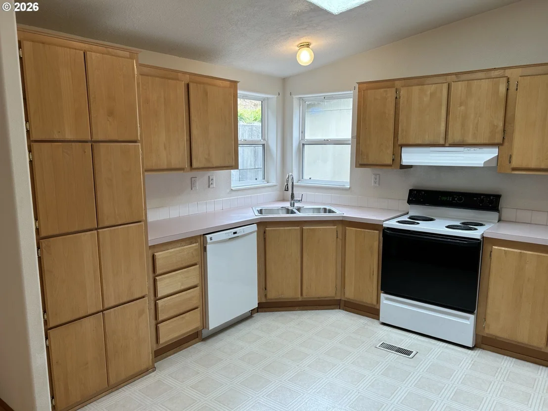 Photo of 63439 JEROME RD