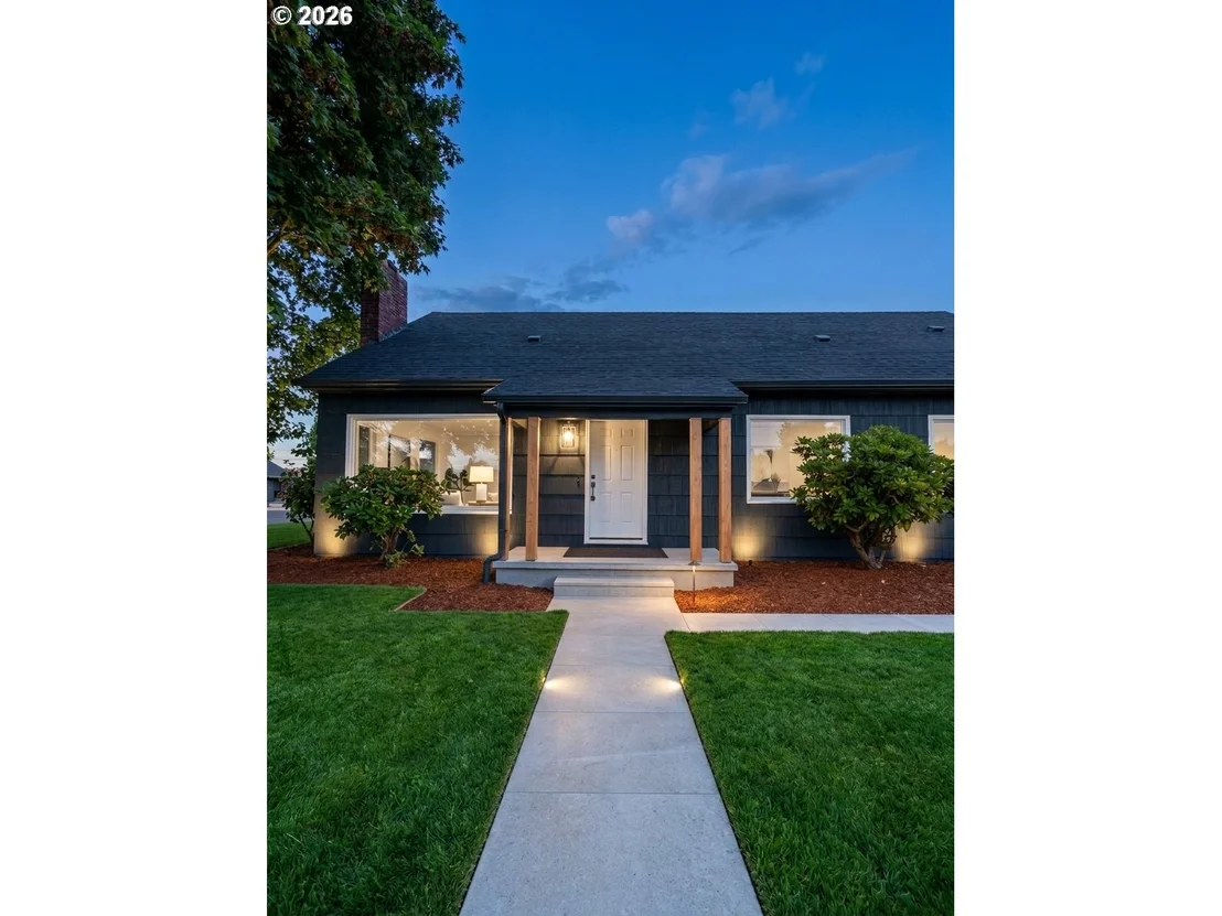 Photo of 775 HOWARD AVE