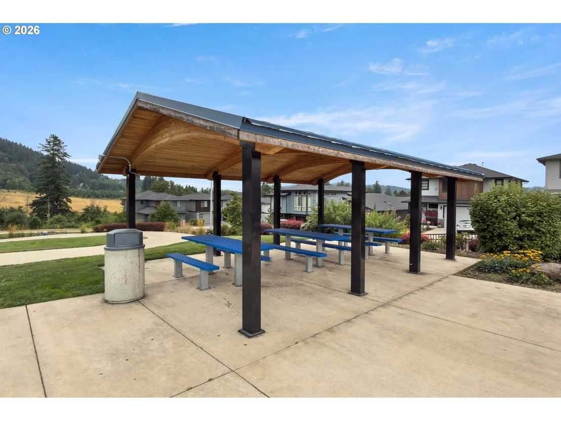 Photo of 4240 SW MAWRCREST AVE