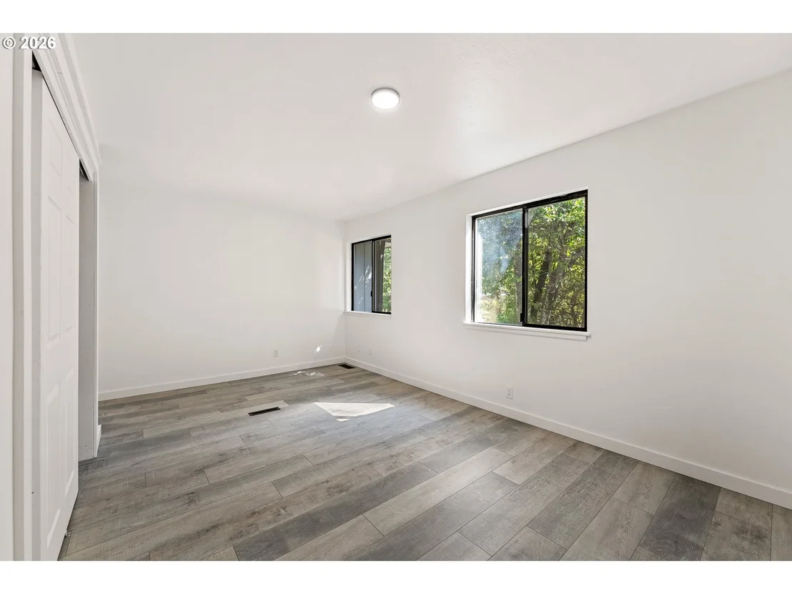 Photo of 222 SHADYWOOD DR