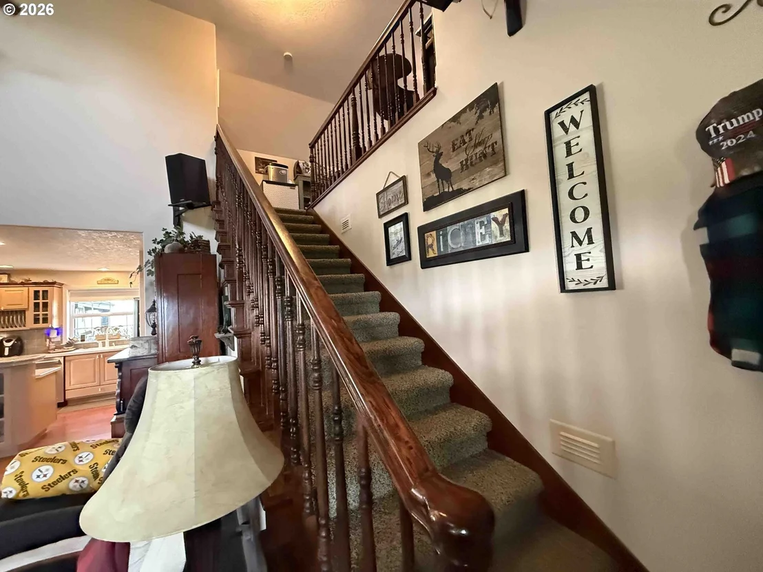 Photo of 33174 LANGMACK RD
