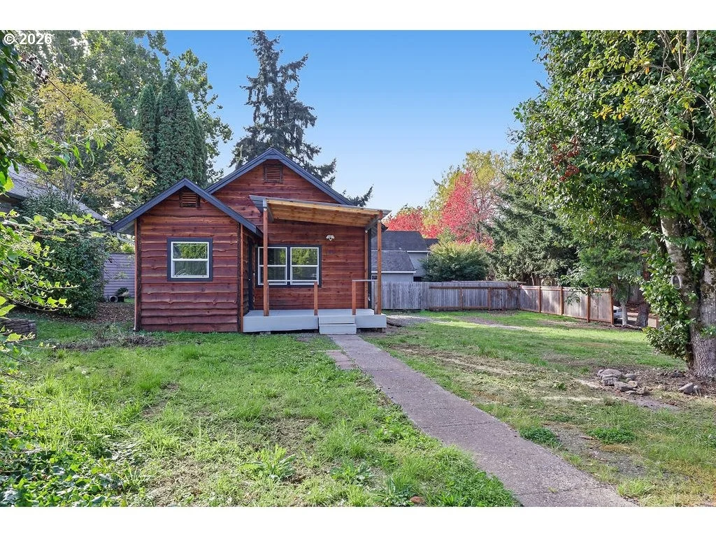Photo of 140 HANSEN LN