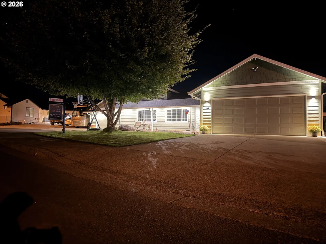 Photo of 1101 CEDAR CT