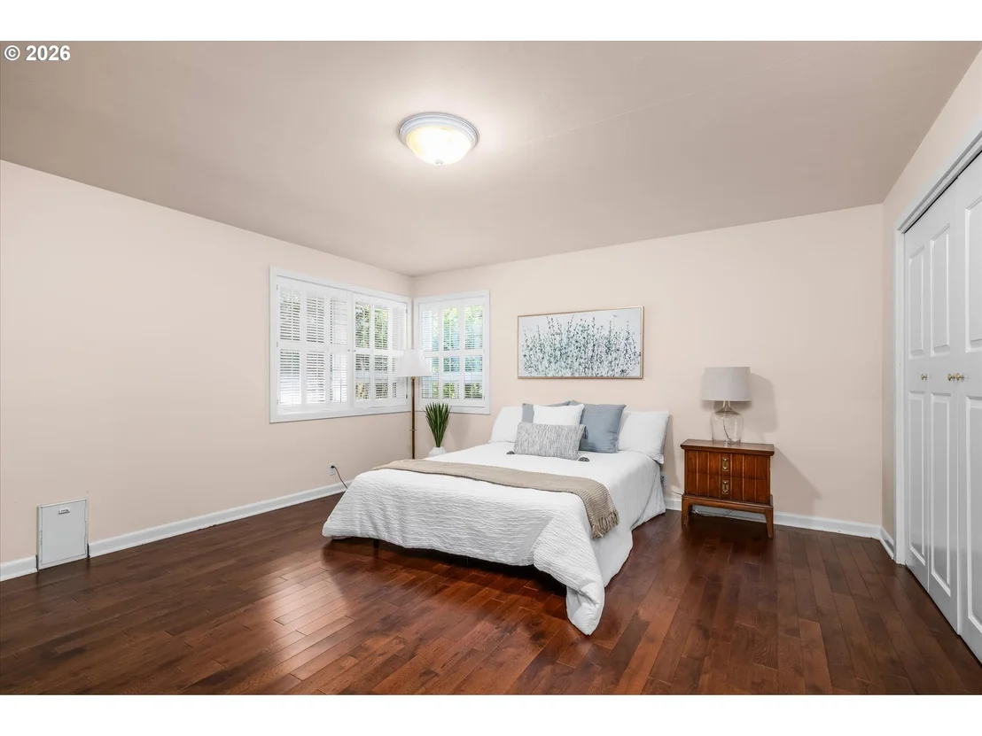 Photo of 243 DARTMOOR DR