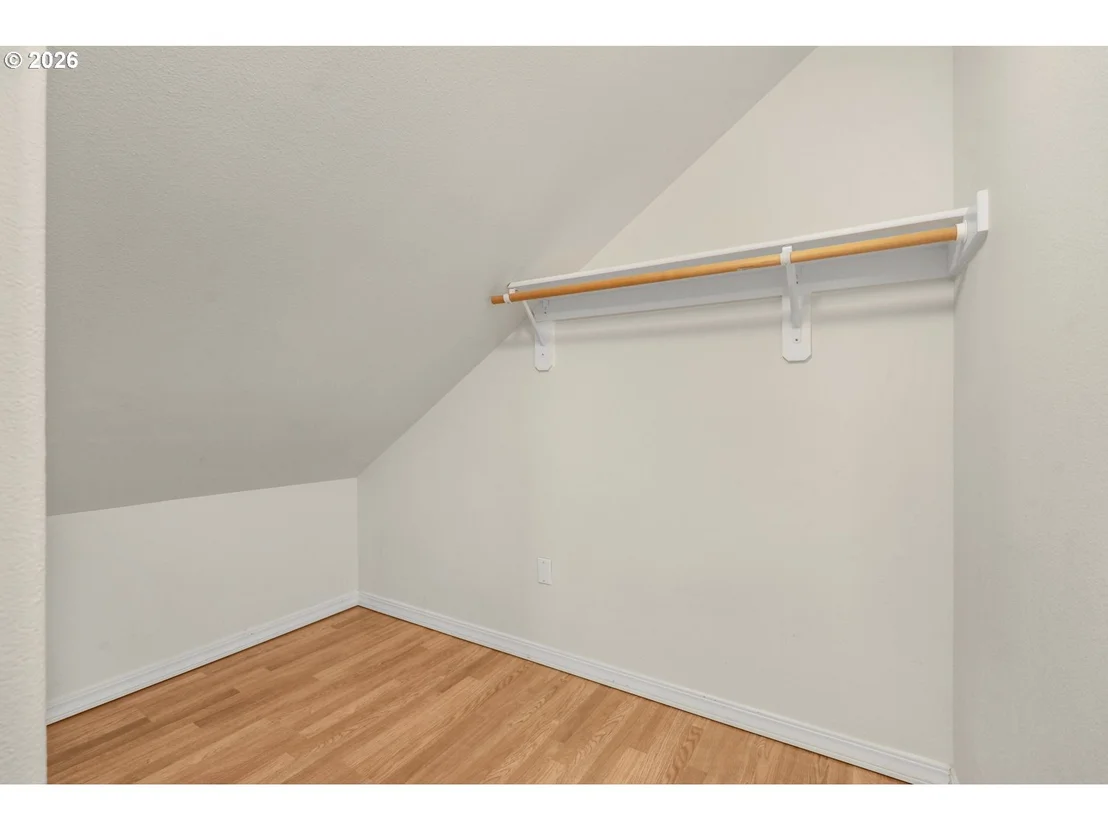 Photo of 21223 NE SHORE DR