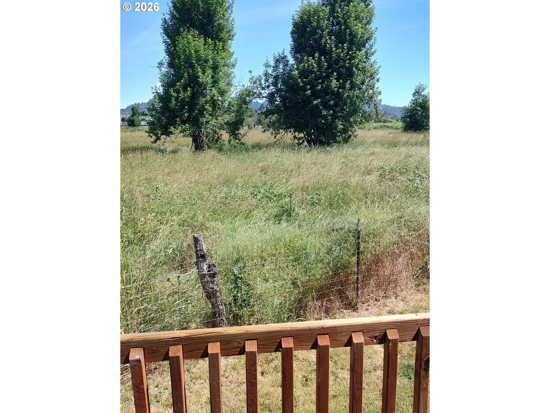 Photo of 257 SMITH LOOP