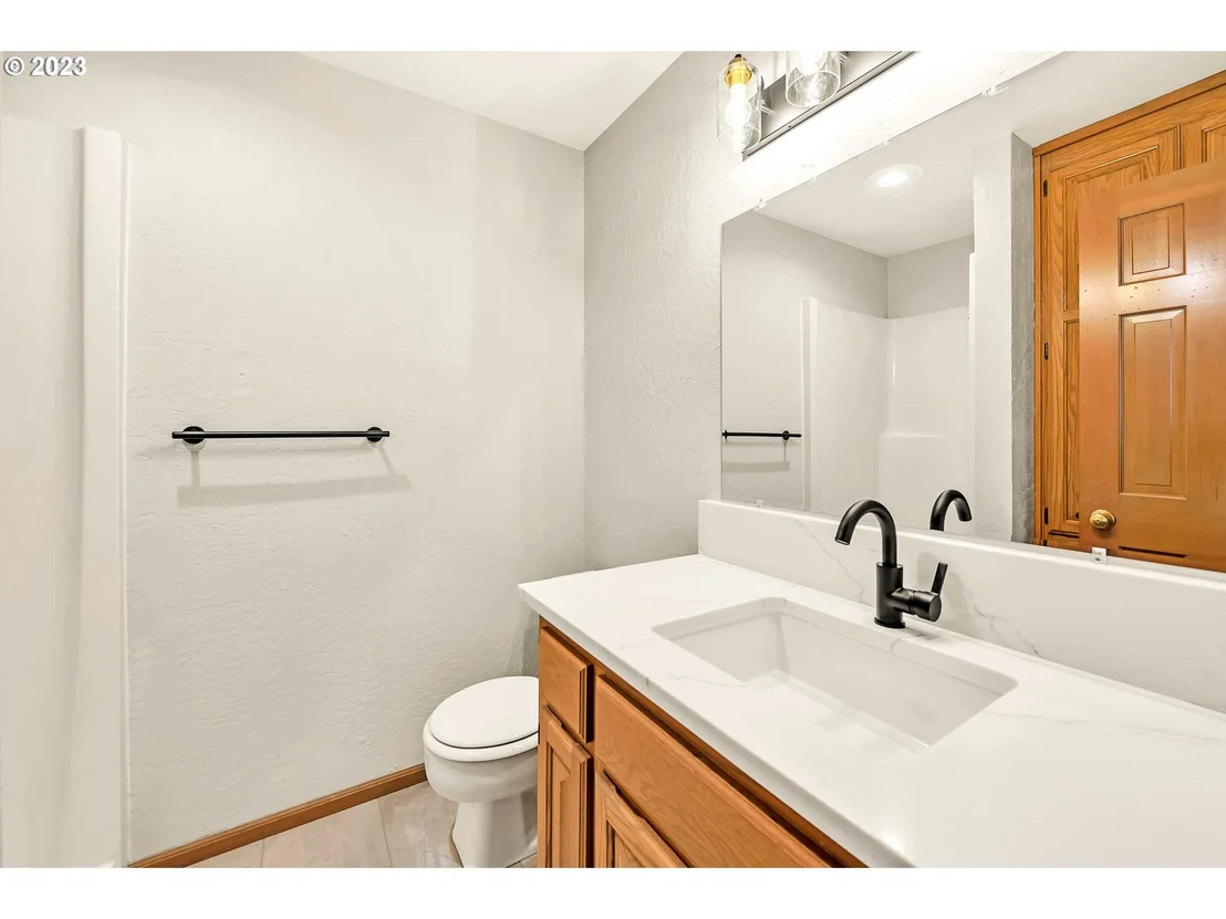 Photo of 27725 Royal