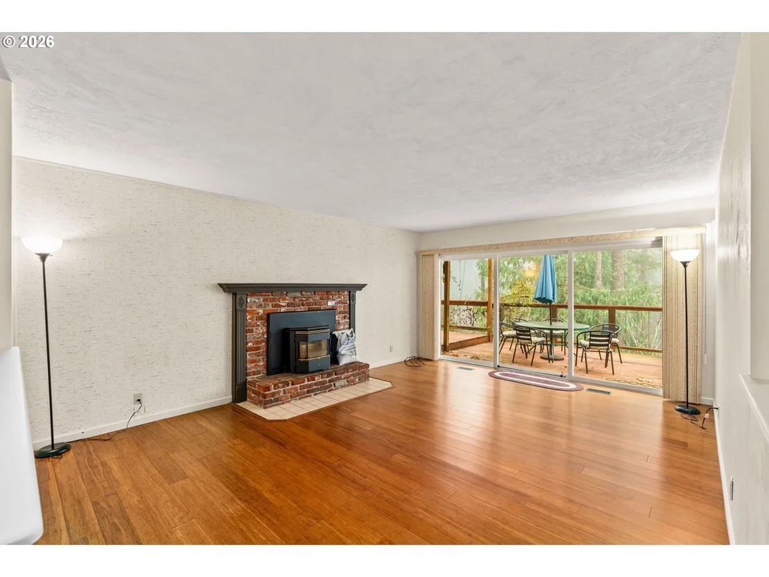 Photo of 40153 BOOTH KELLY RD