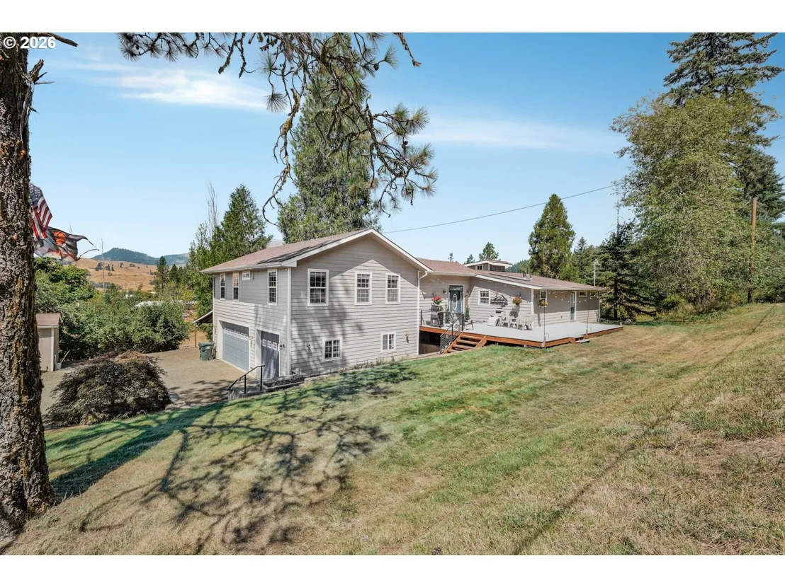 Photo of 216 TERRACE DR