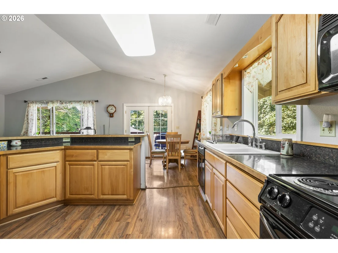 Photo of 123 BURCHARD DR
