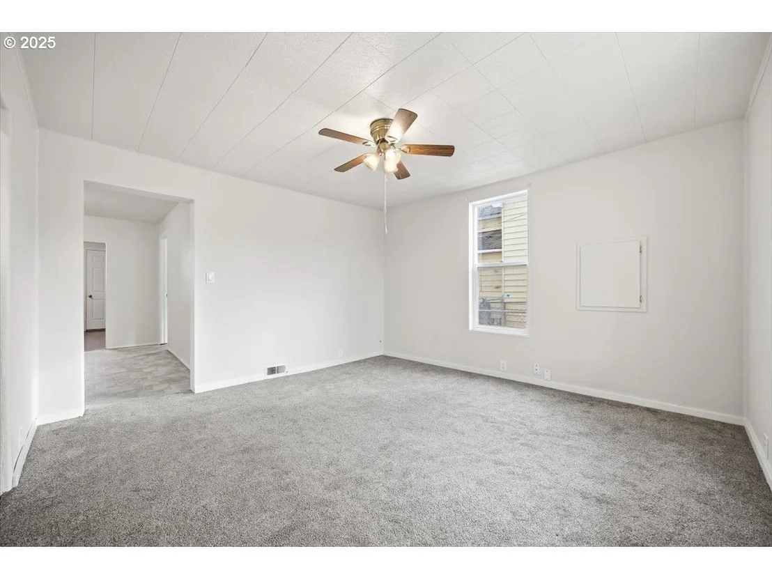 Photo of 606 SW 2ND ST
