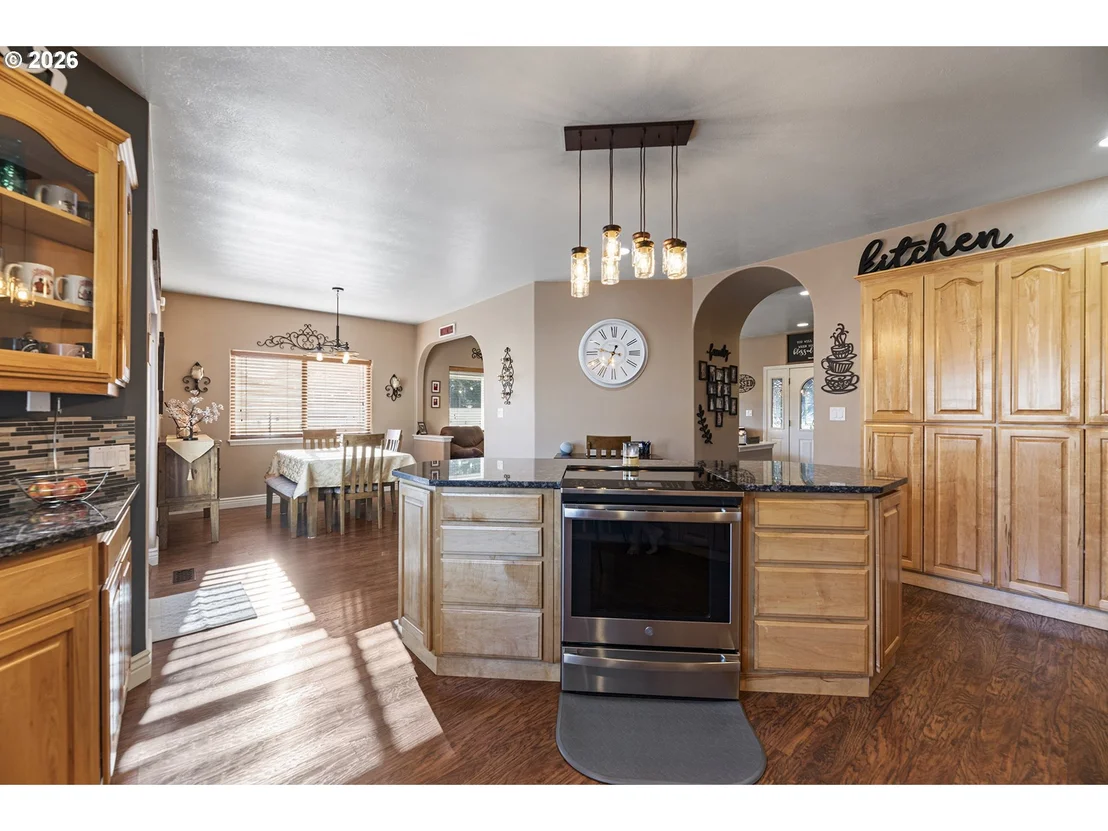 Photo of 997 KRISTA LN