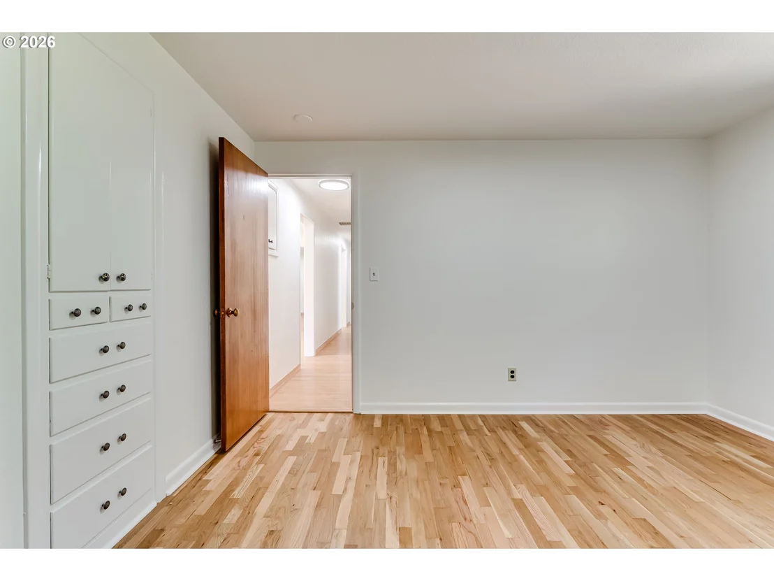 Photo of 280 REGAL CT