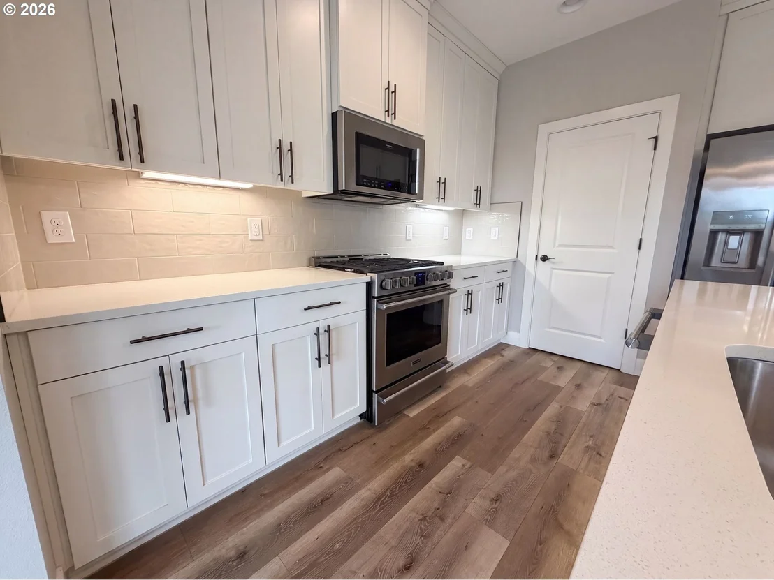 Photo of 614 SW 49TH DR