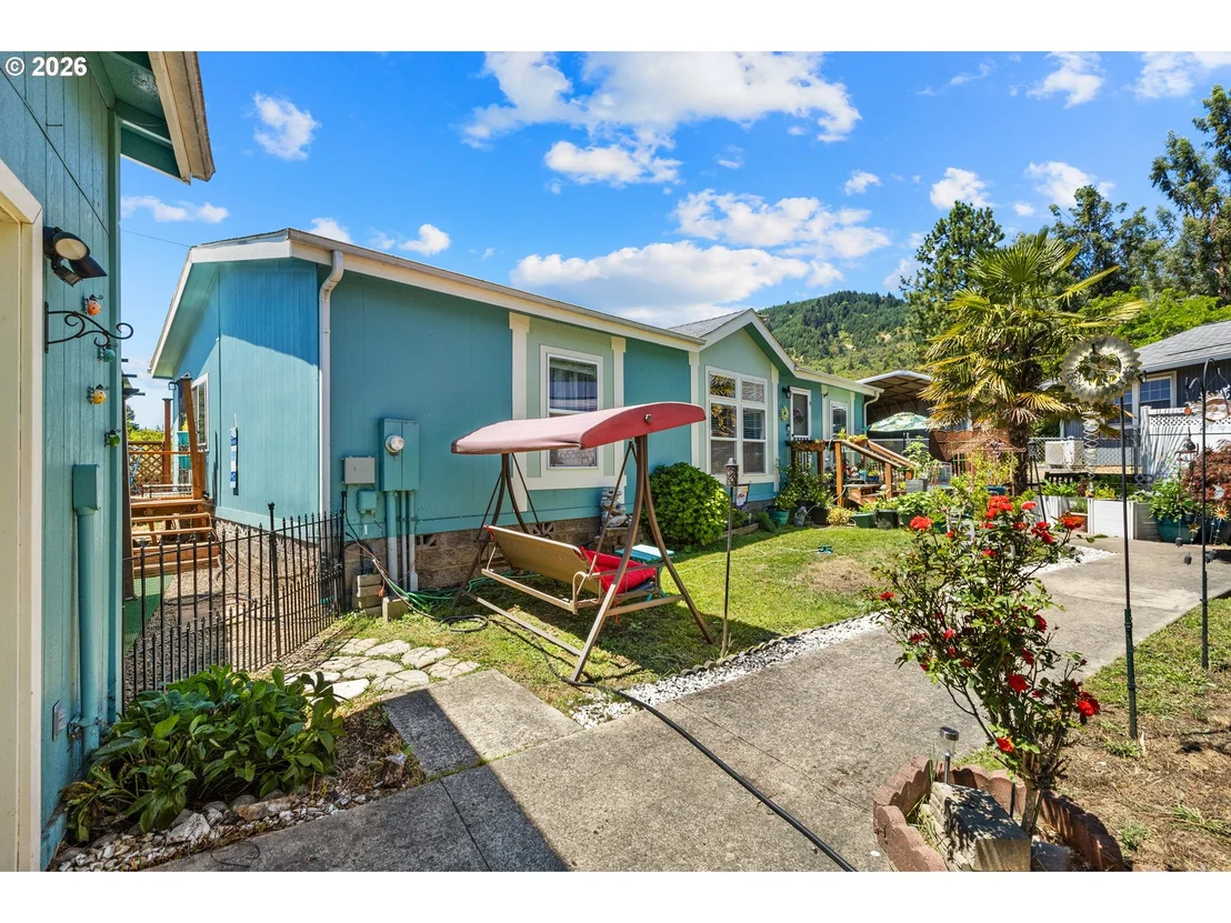 Photo of 736 PENNY LN
