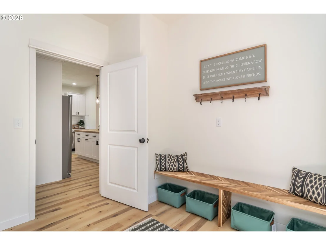 Photo of 492 TERRACE DR