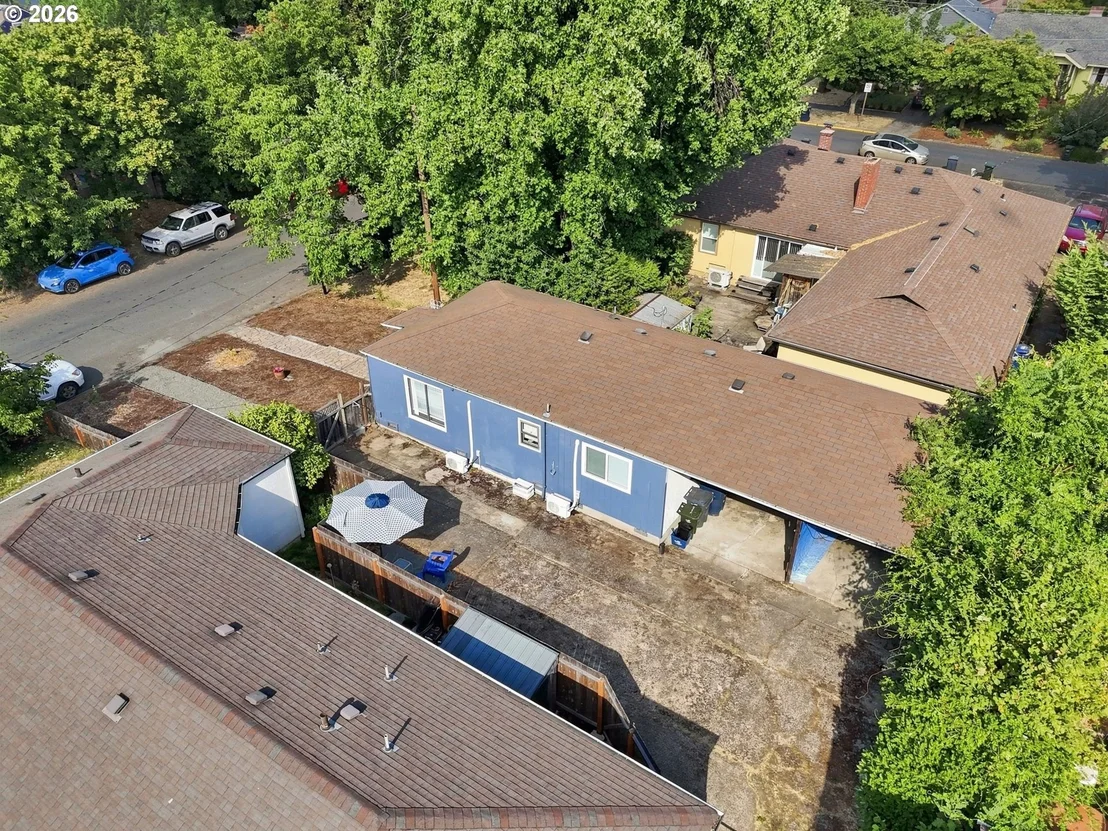 Photo of 1572 W BROADWAY