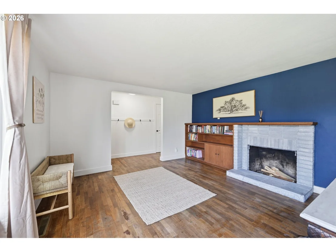 Photo of 4060 WOOD AVE