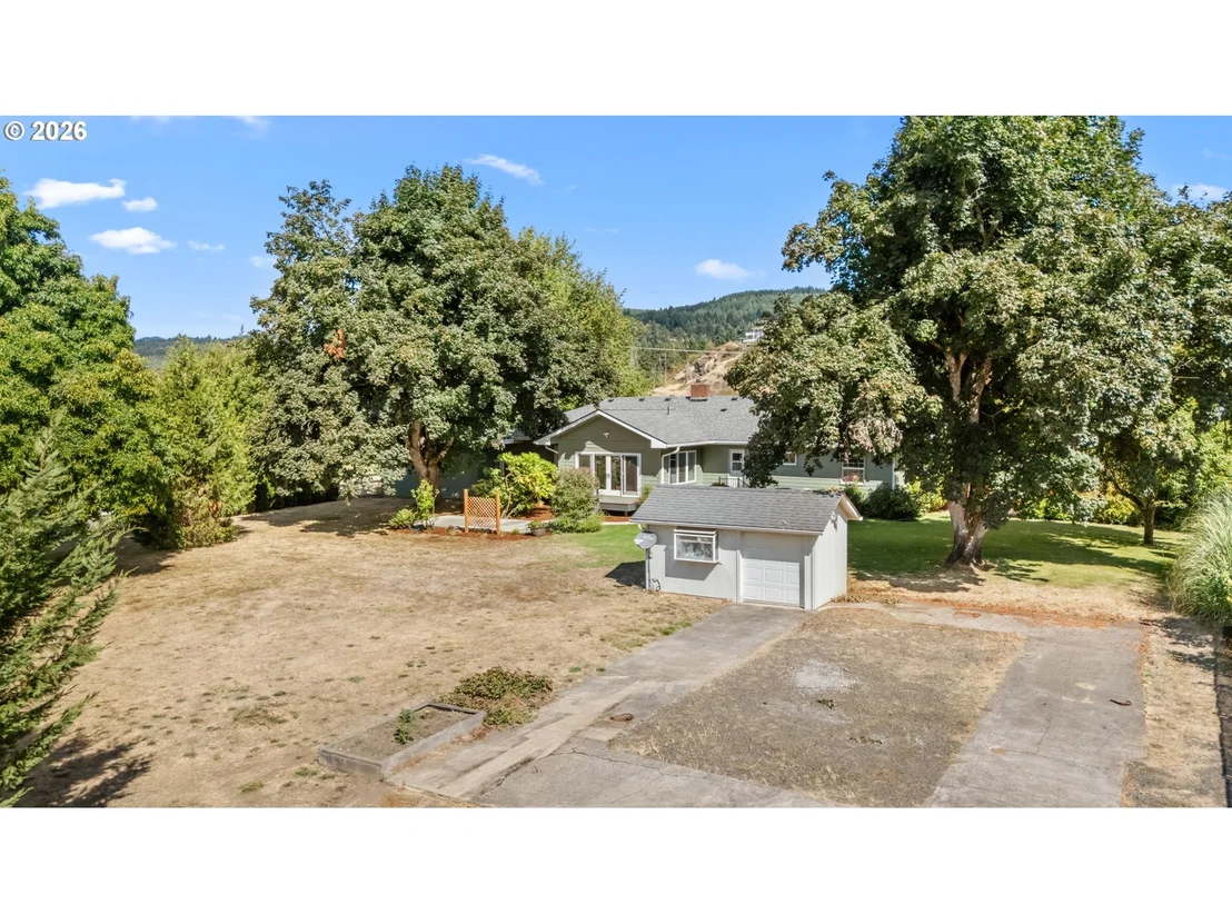 Photo of 39200 CAMP CREEK RD