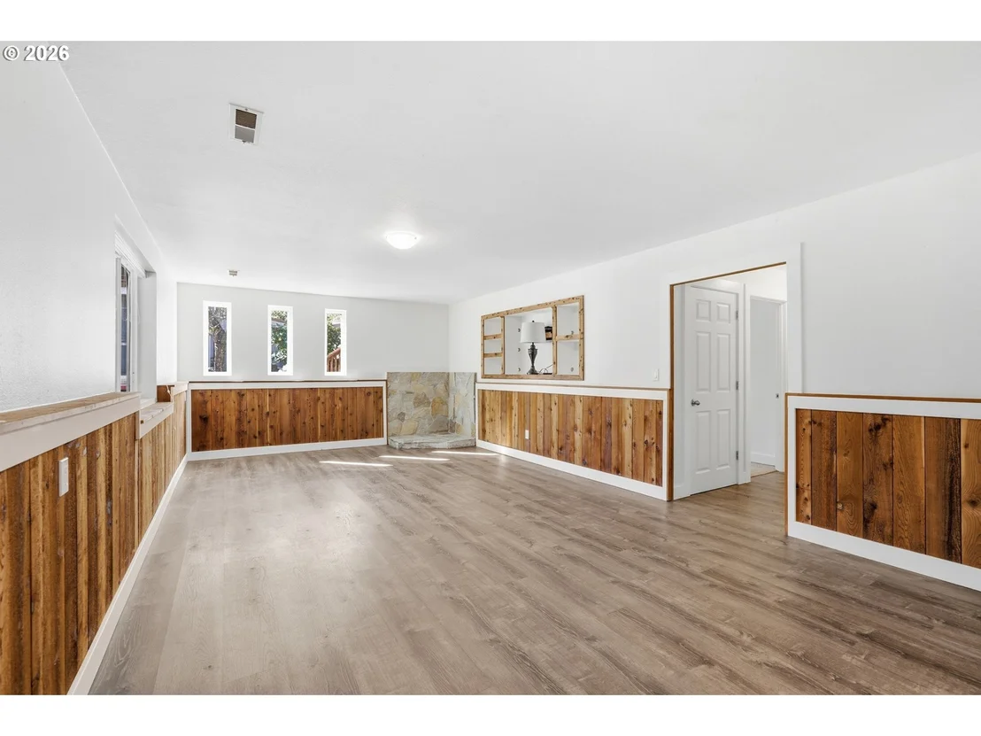 Photo of 15540 TRASK RIVER RD