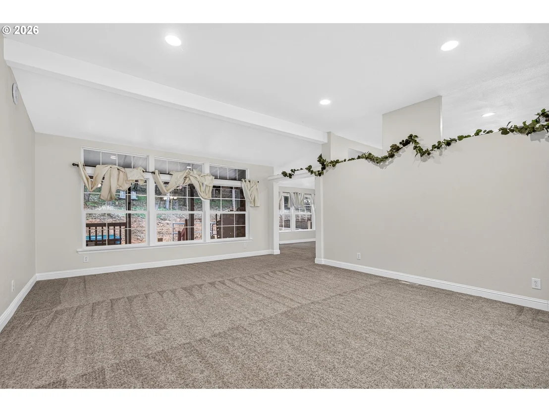 Photo of 530 INGALLS LN