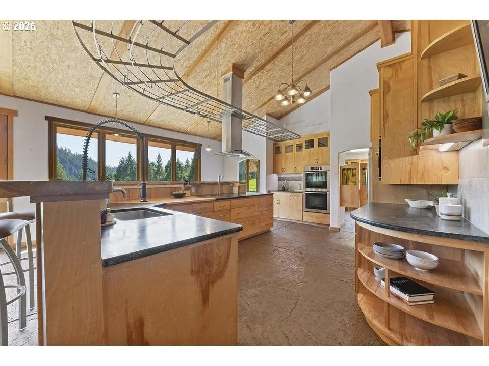 Photo of 1104 1106 Upper Cow Creek RD