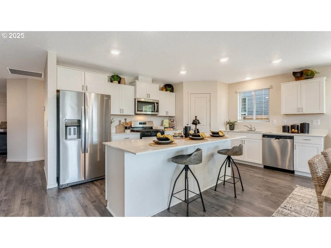 Photo of 121 Greencrest ST NE