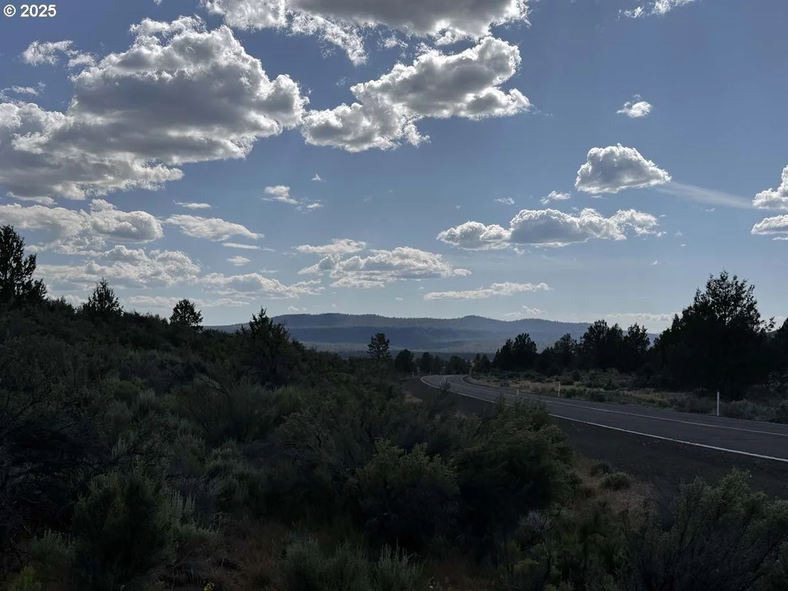 Photo of Unit 300 at HWY 140