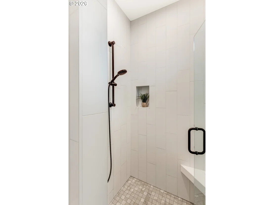 Photo of 2424 NW CROSSING DR