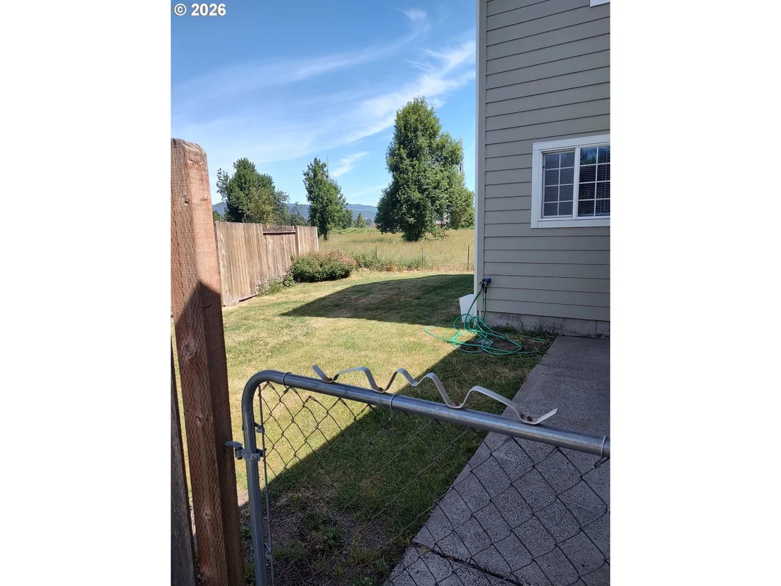 Photo of 257 SMITH LOOP
