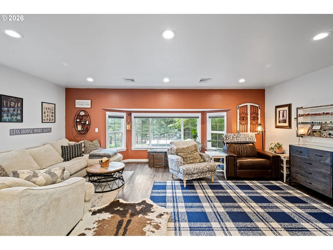 Photo of 39066 CARR TRAIL RD