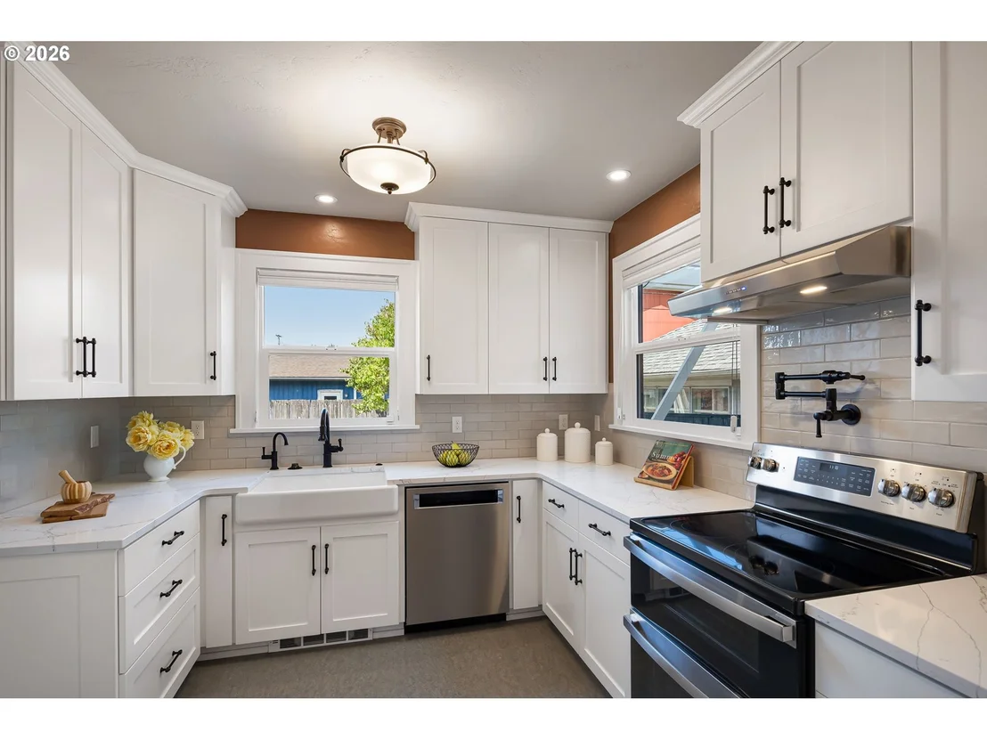Photo of 199 SANTA CLARA AVE