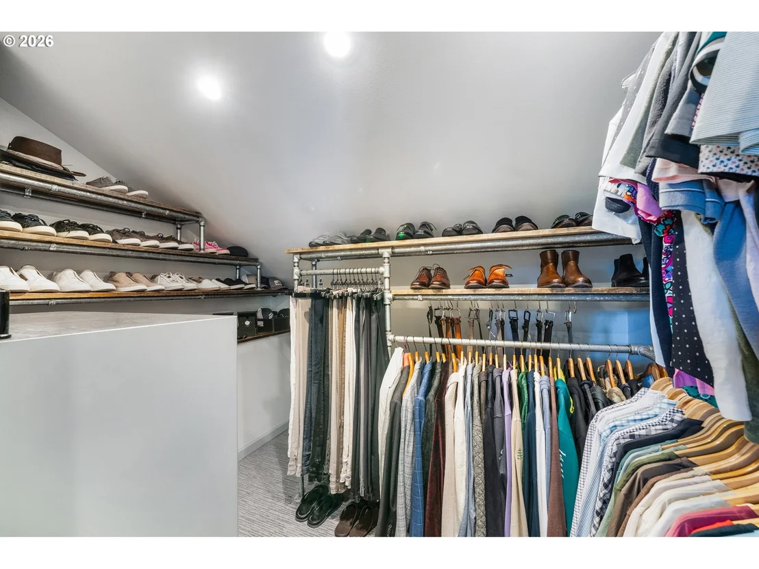 Photo of 673 SHORELINE WAY