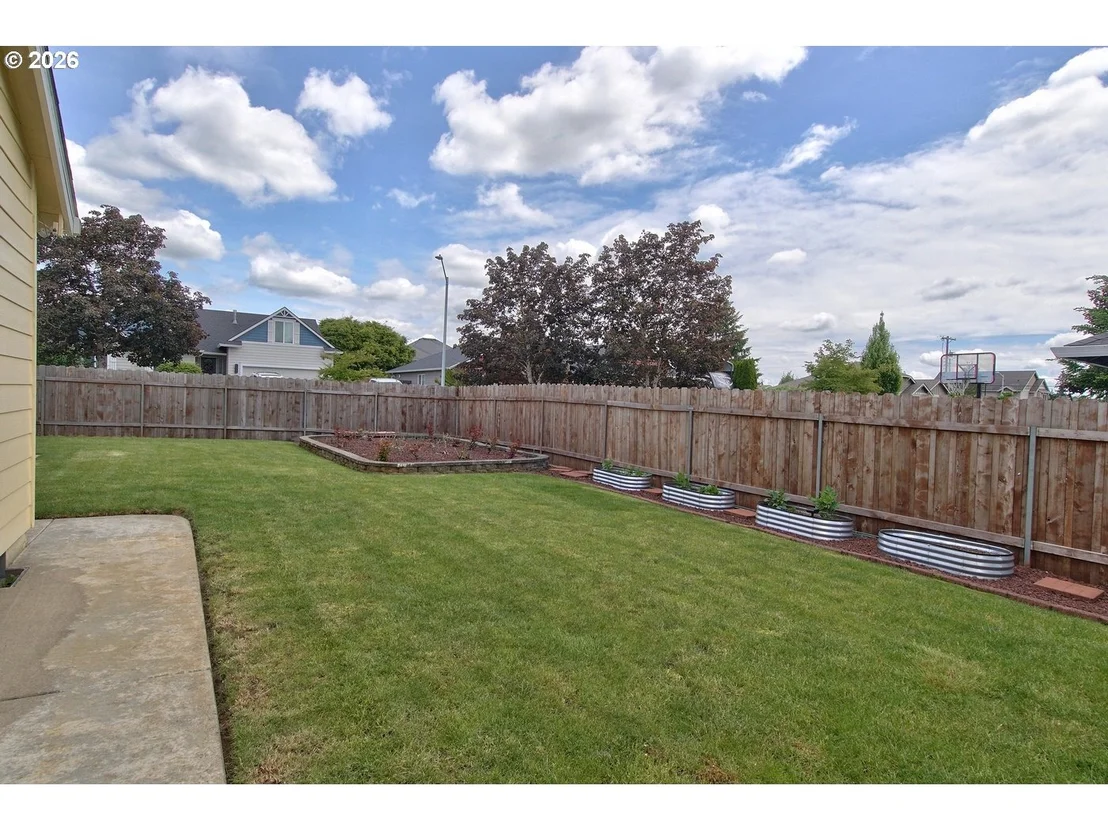 Photo of 19196 WINDMILL DR