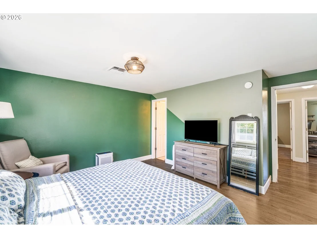 Photo of 276 KNIGHT AVE