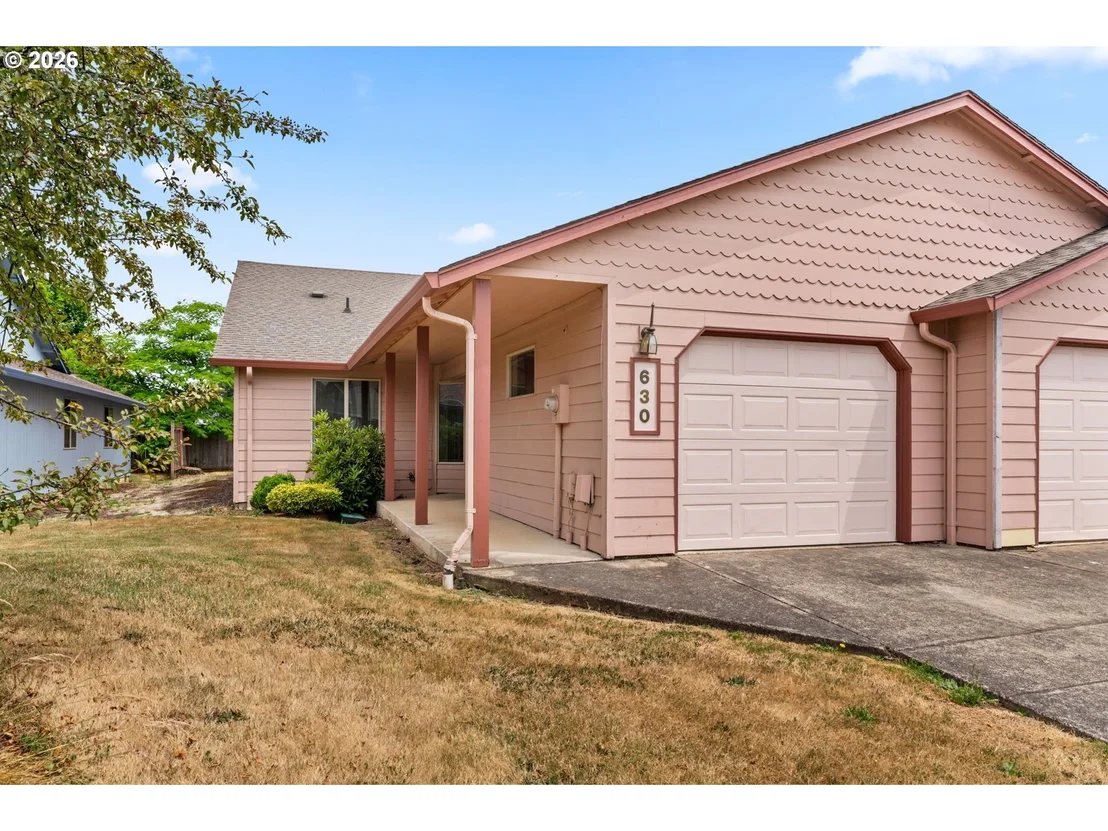 Photo of 630 BENJAMIN AVE