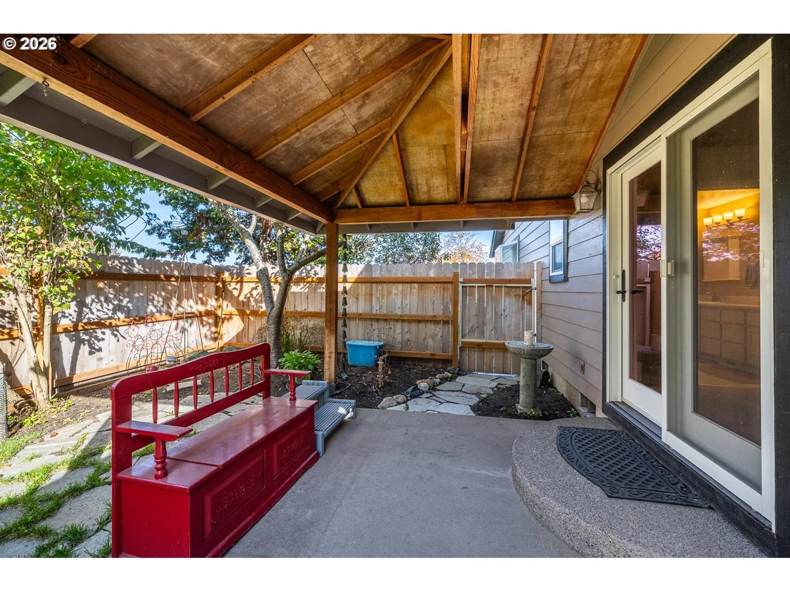 Photo of 1061 APPLEGATE PL