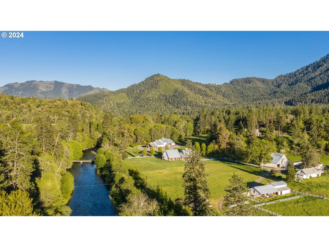 Photo of 11777 Highway 238